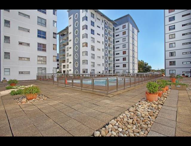 1 BEDROOM APARTMENT FOR SALE IN CLAREMONT